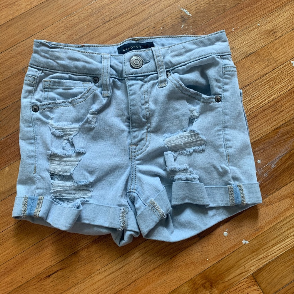 Aeropostale Ripped light shorts